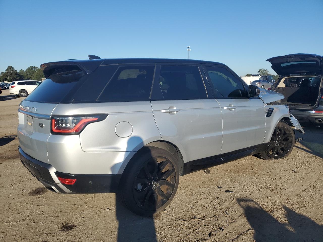 2019 Land Rover Range Rover - Image 3