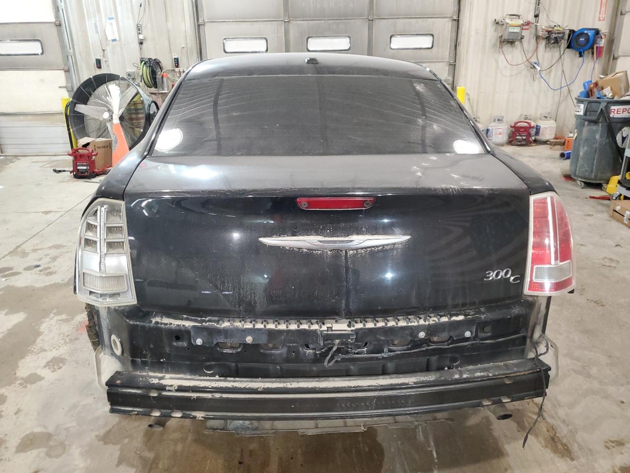 2014 Chrysler 300 - Image 6