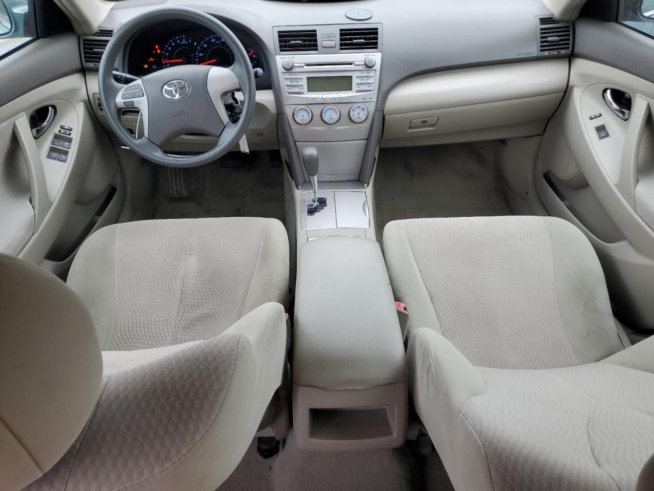 2010 Toyota Camry - Image 8