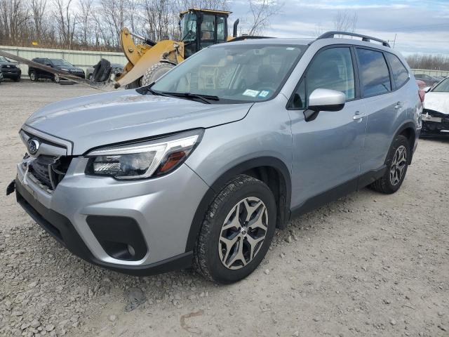  SUBARU FORESTER 2021 Серебристый