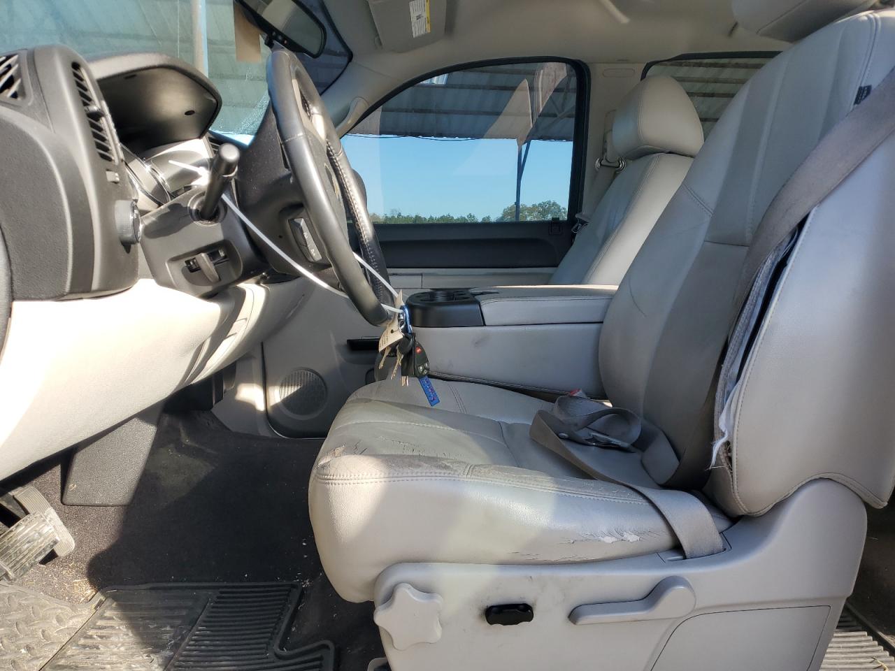 2011 Chevrolet Silverado - Image 7