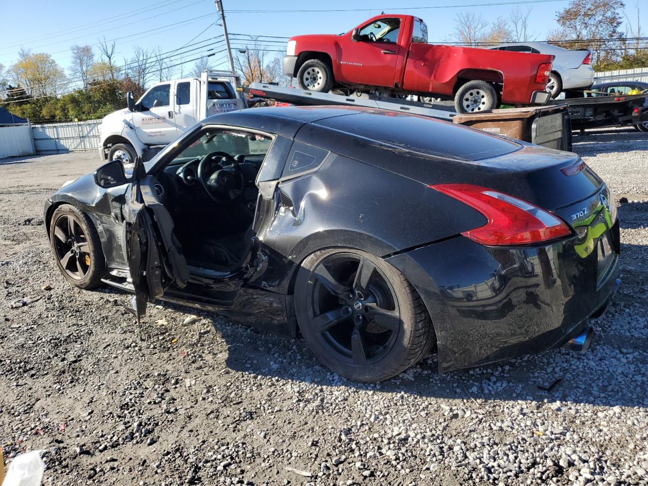 2014 Nissan 370Z - Image 2