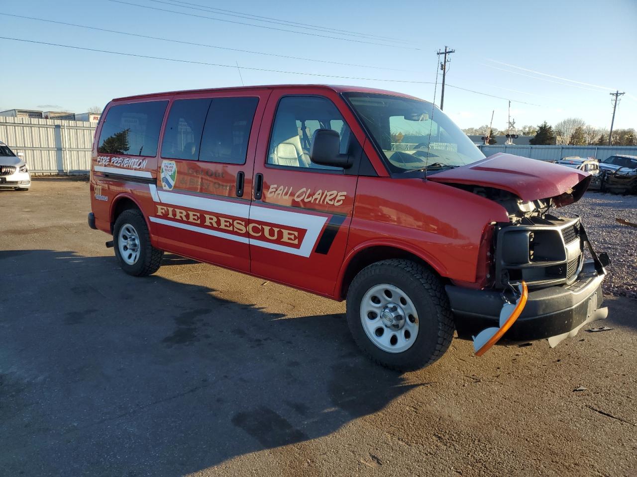 2010 Chevrolet Express - Image 4