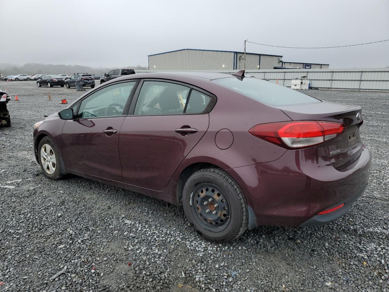 VIN 3KPFK4A74JE269313 2018 KIA FORTE no.2