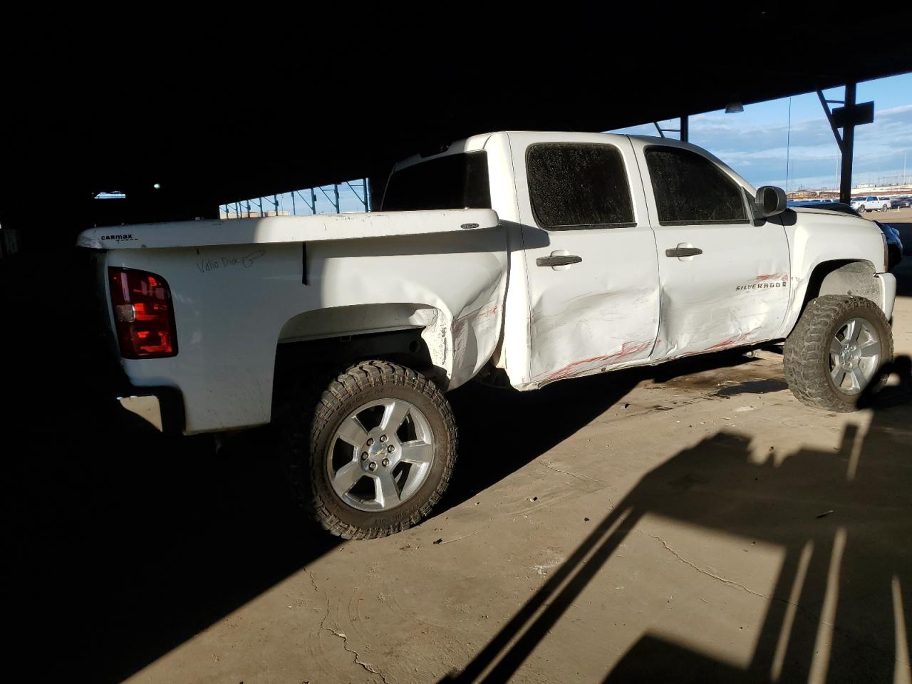 2007 Chevrolet Silverado - Image 3