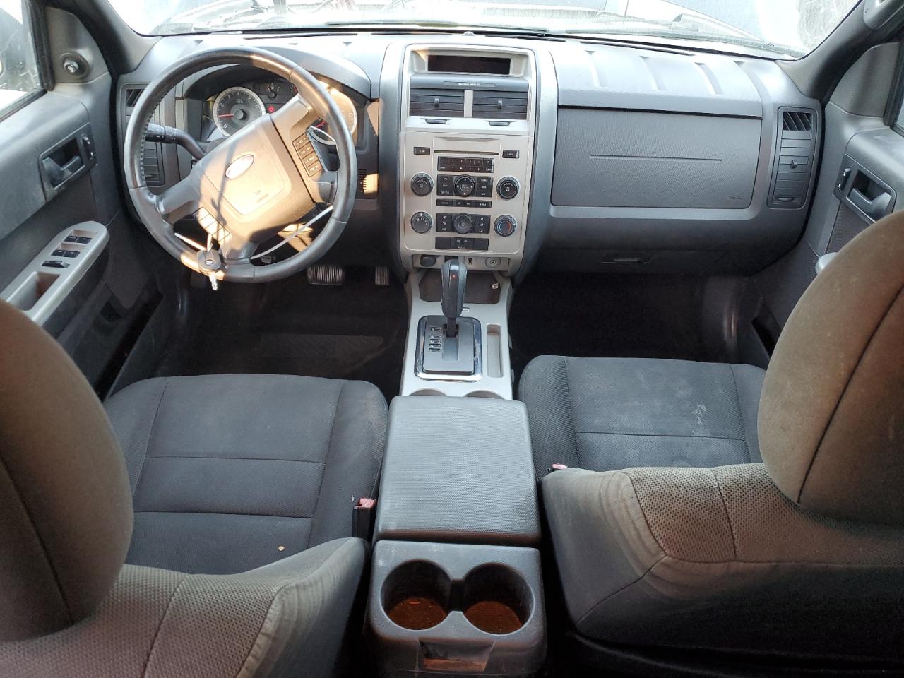 2009 Ford Escape - Image 8