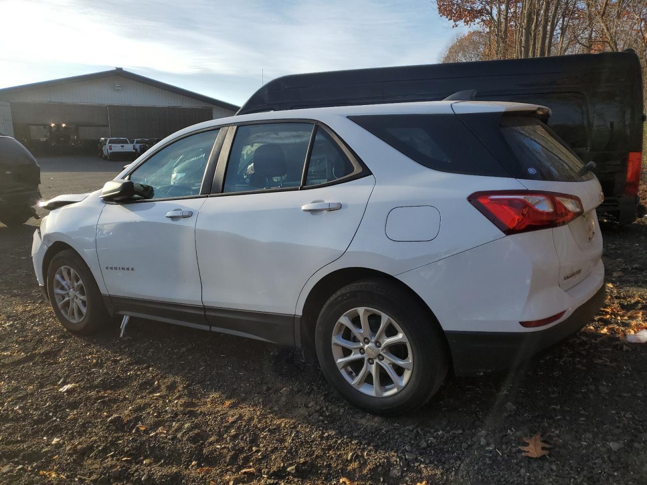 2020 Chevrolet Equinox - Image 2