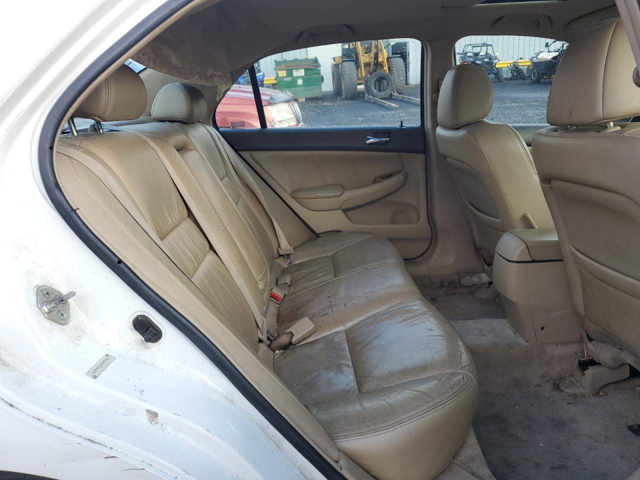 2004 Honda Accord - Image 10