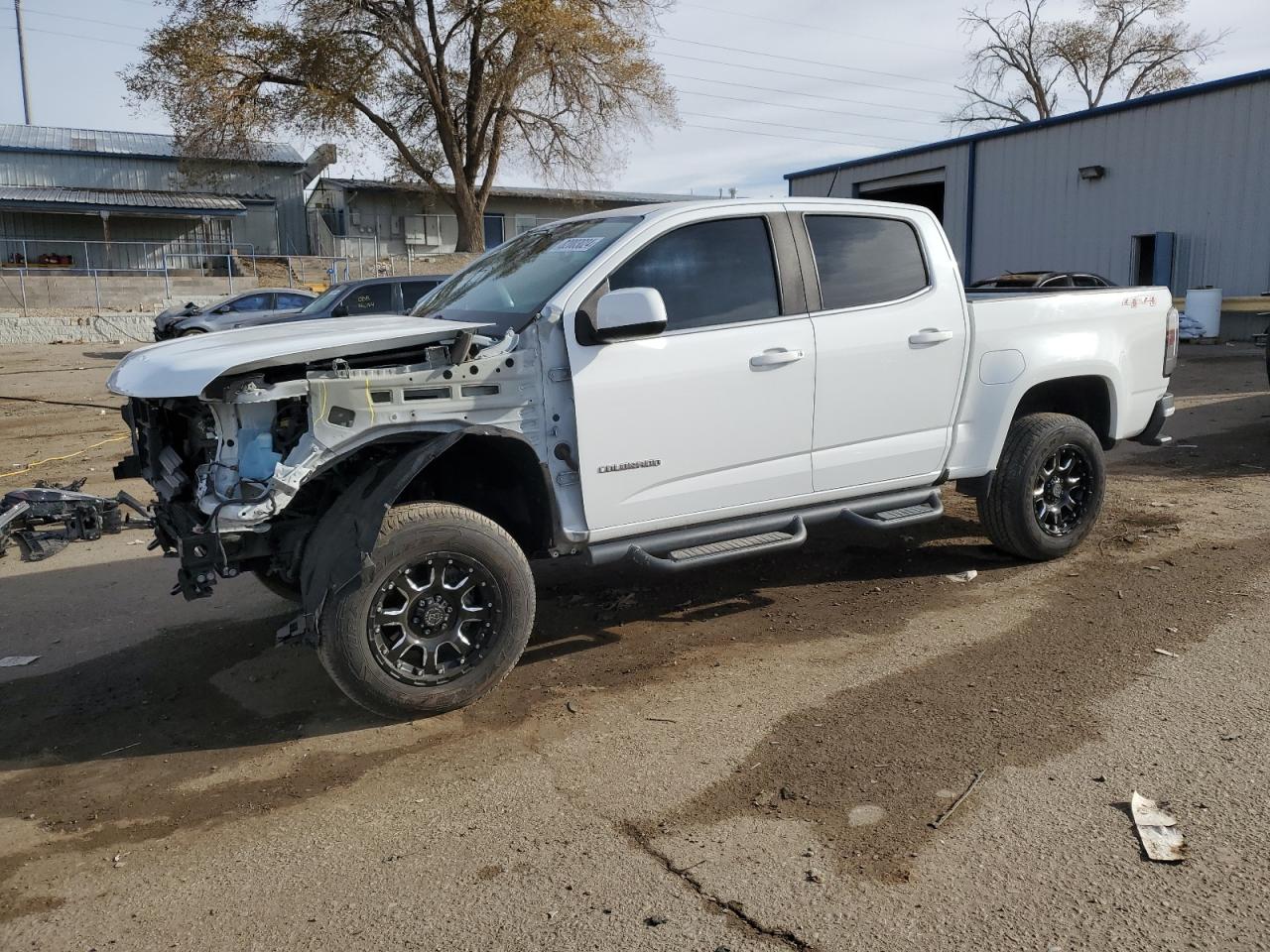 VIN 1GCGTCEN1J1170312 2018 CHEVROLET COLORADO no.1