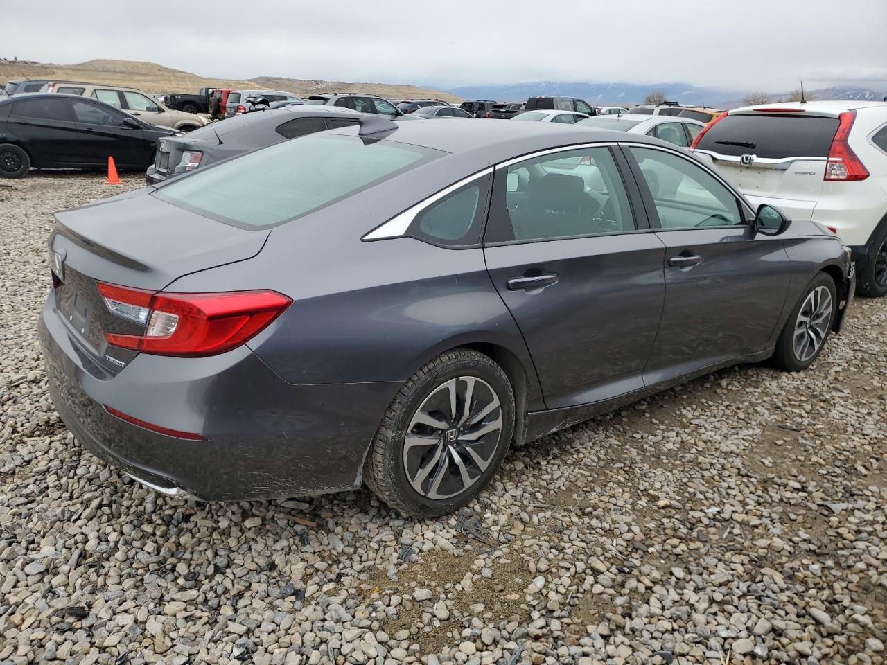 VIN 1HGCV3F10JA016714 2018 HONDA ACCORD no.3