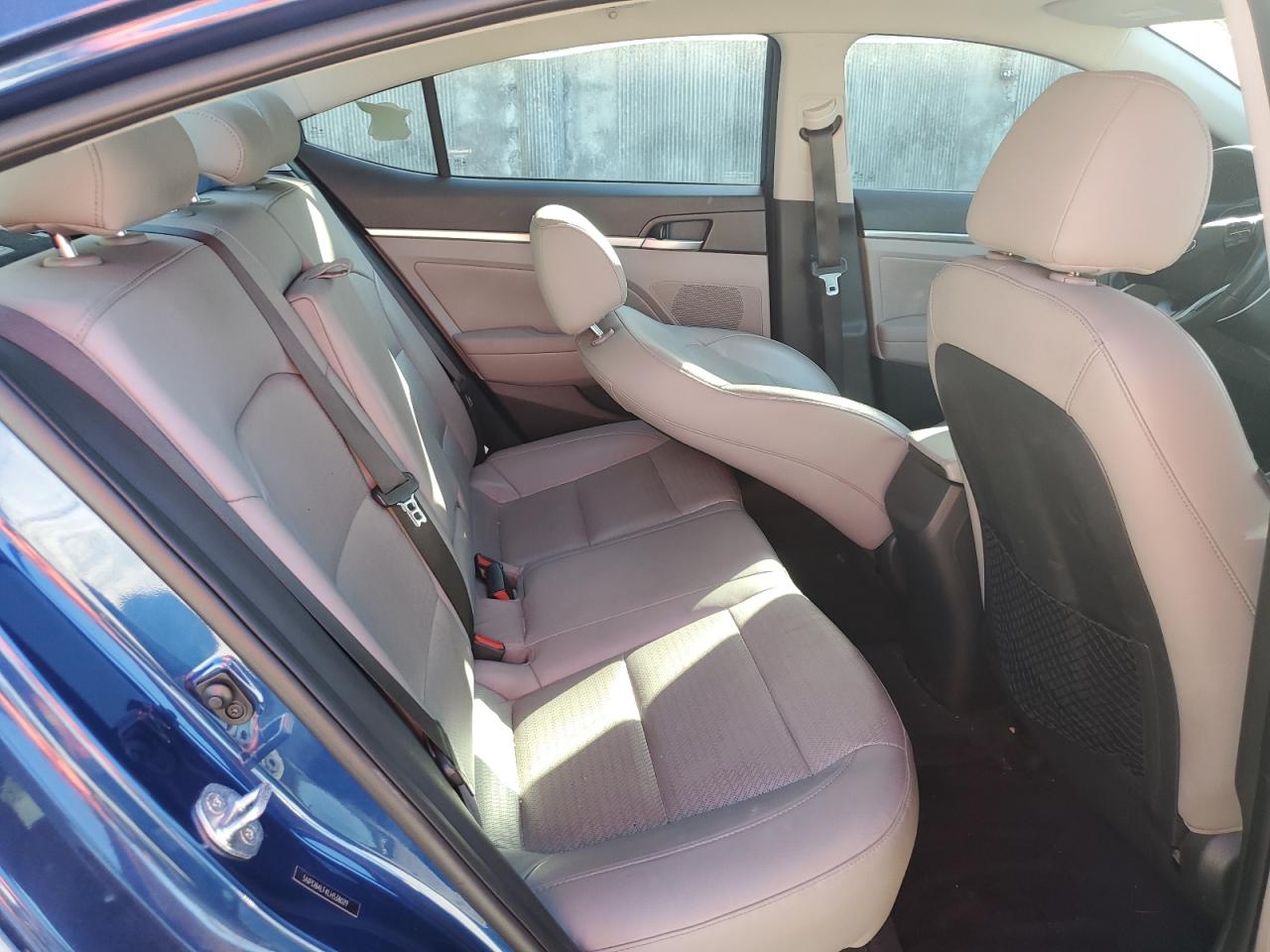 2020 Hyundai Elantra - Image 11