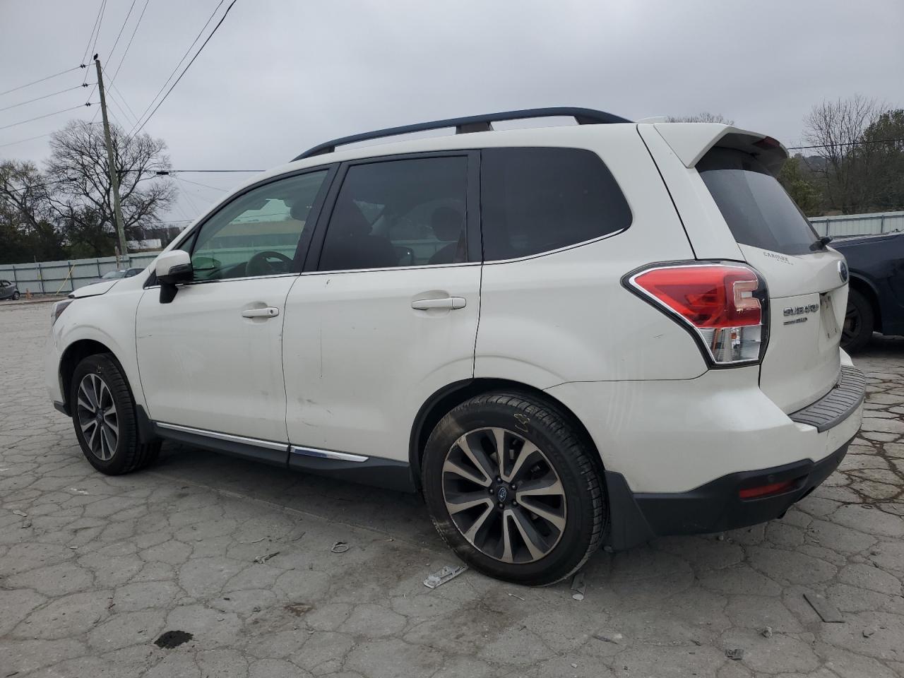 VIN JF2SJGWC4JH418260 2018 SUBARU FORESTER no.2