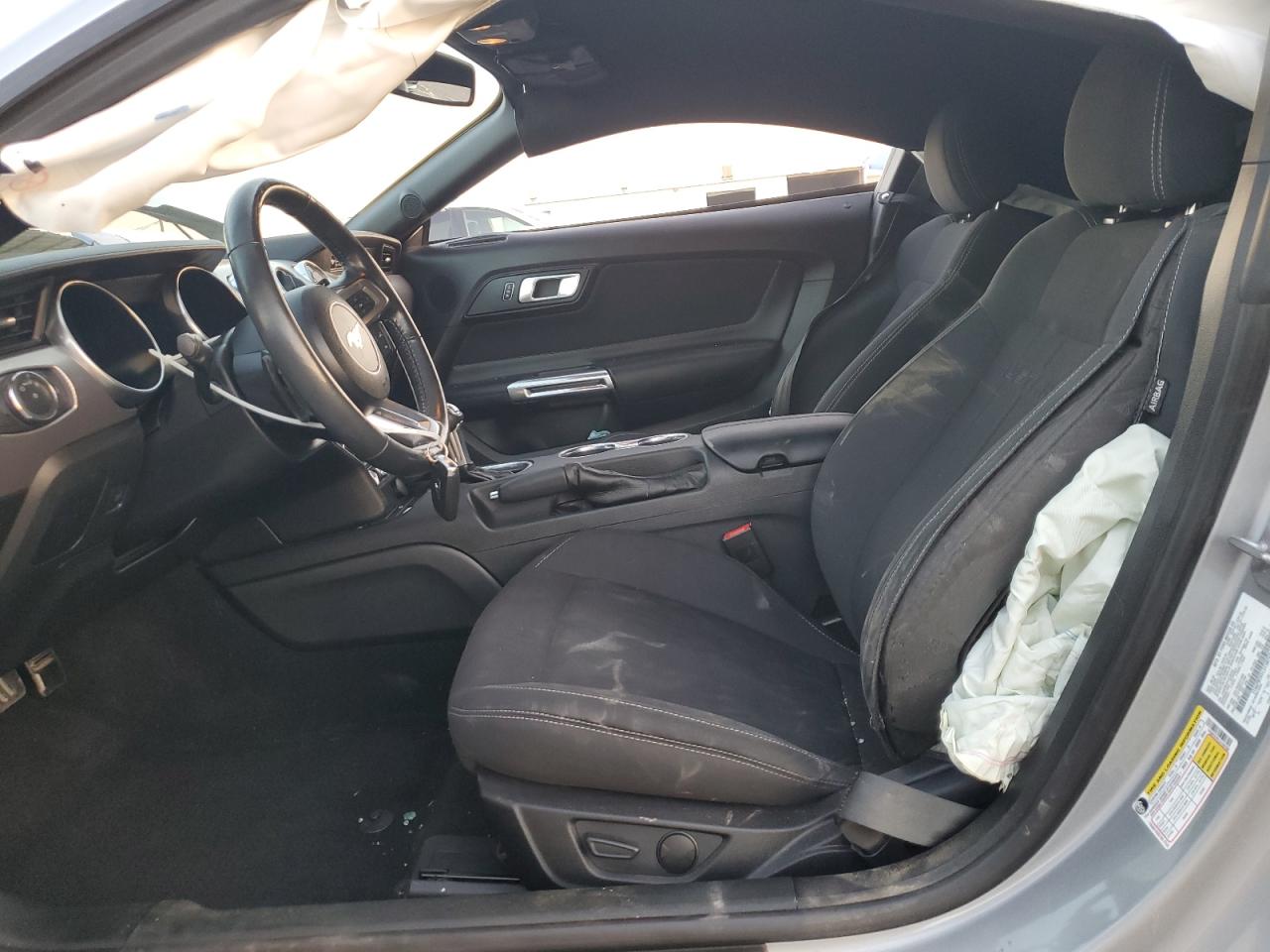 2020 Ford Mustang - Image 7