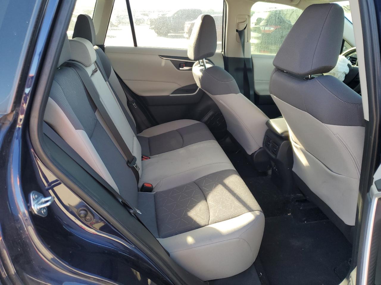 2019 Toyota RAV 4 - Image 10