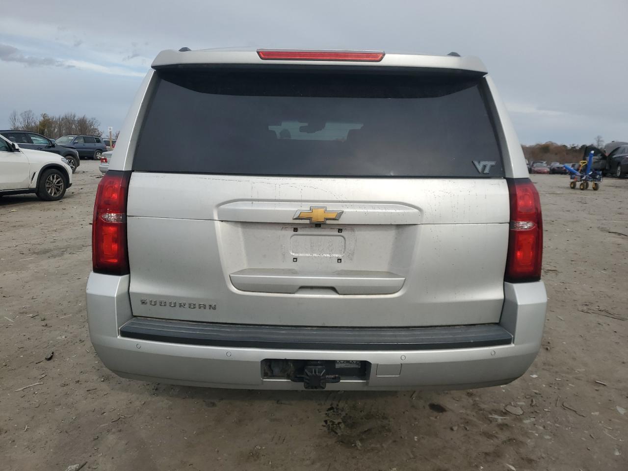 2018 Chevrolet Suburban - Image 6