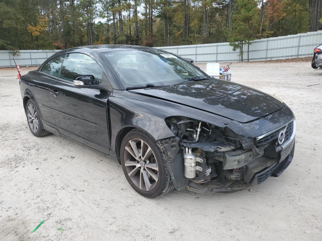 2011 Volvo C70 - Image 4