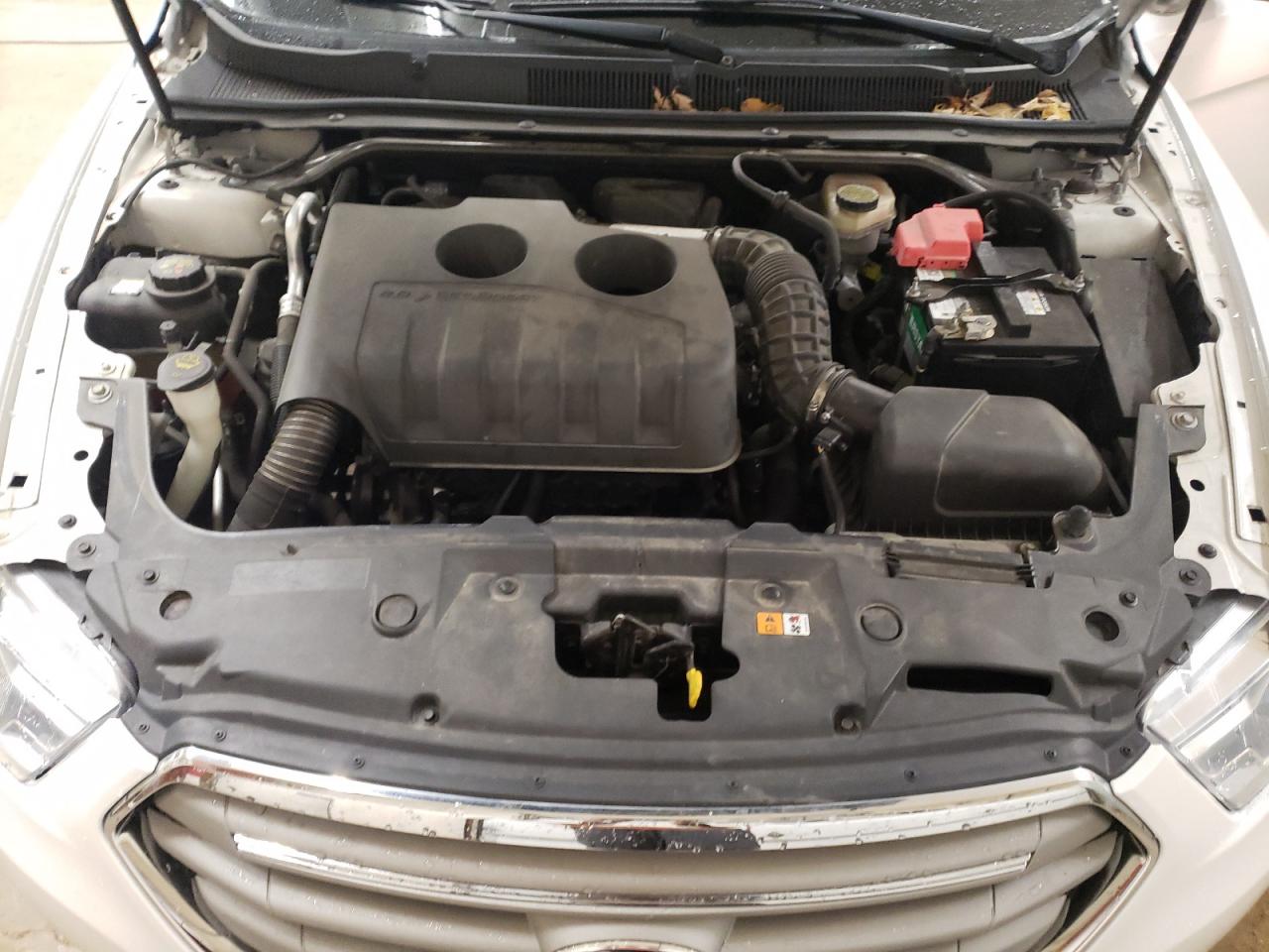 2014 Ford Taurus - Image 11