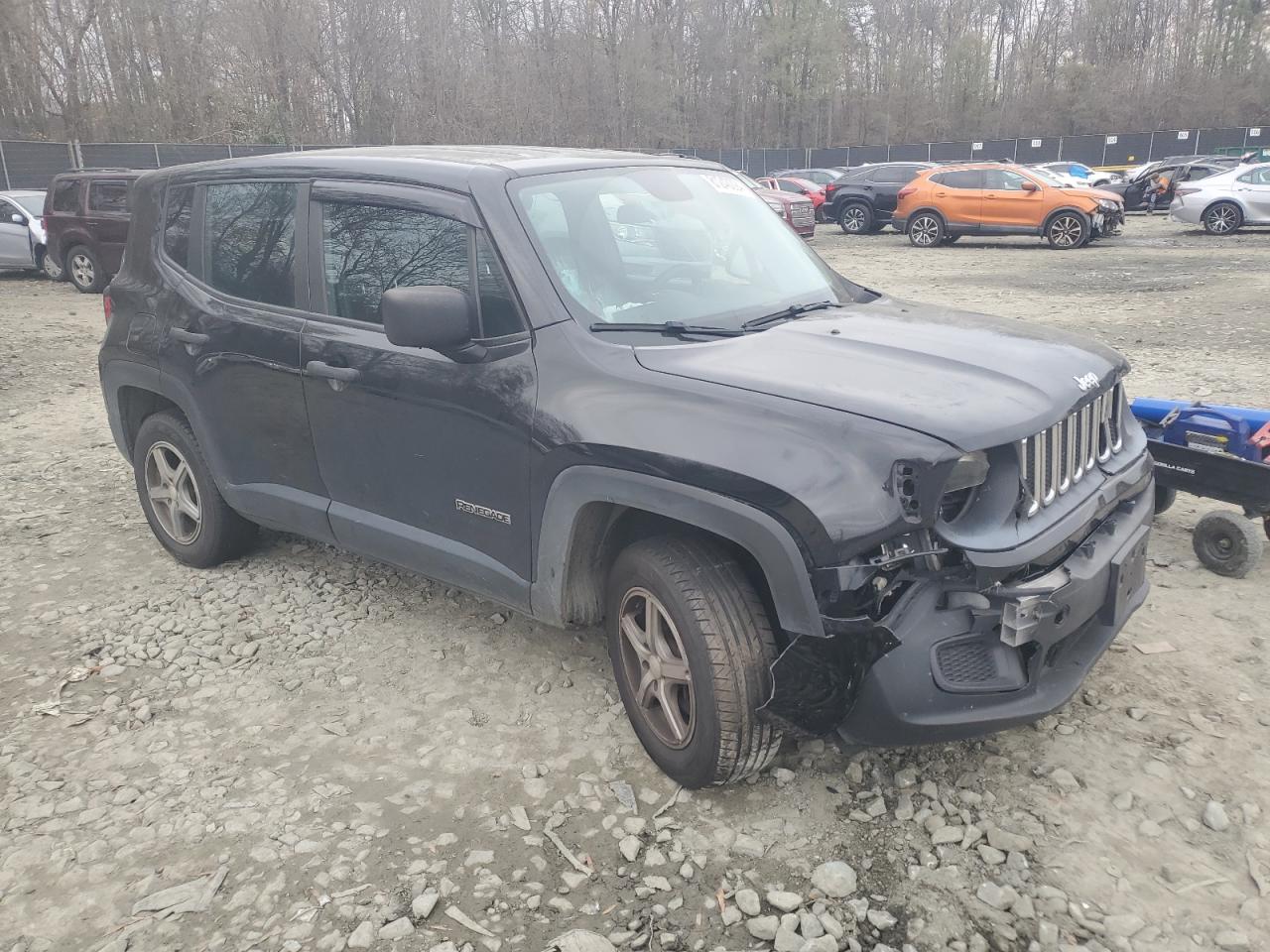 VIN ZACCJBAT5FPB33399 2015 JEEP RENEGADE no.4