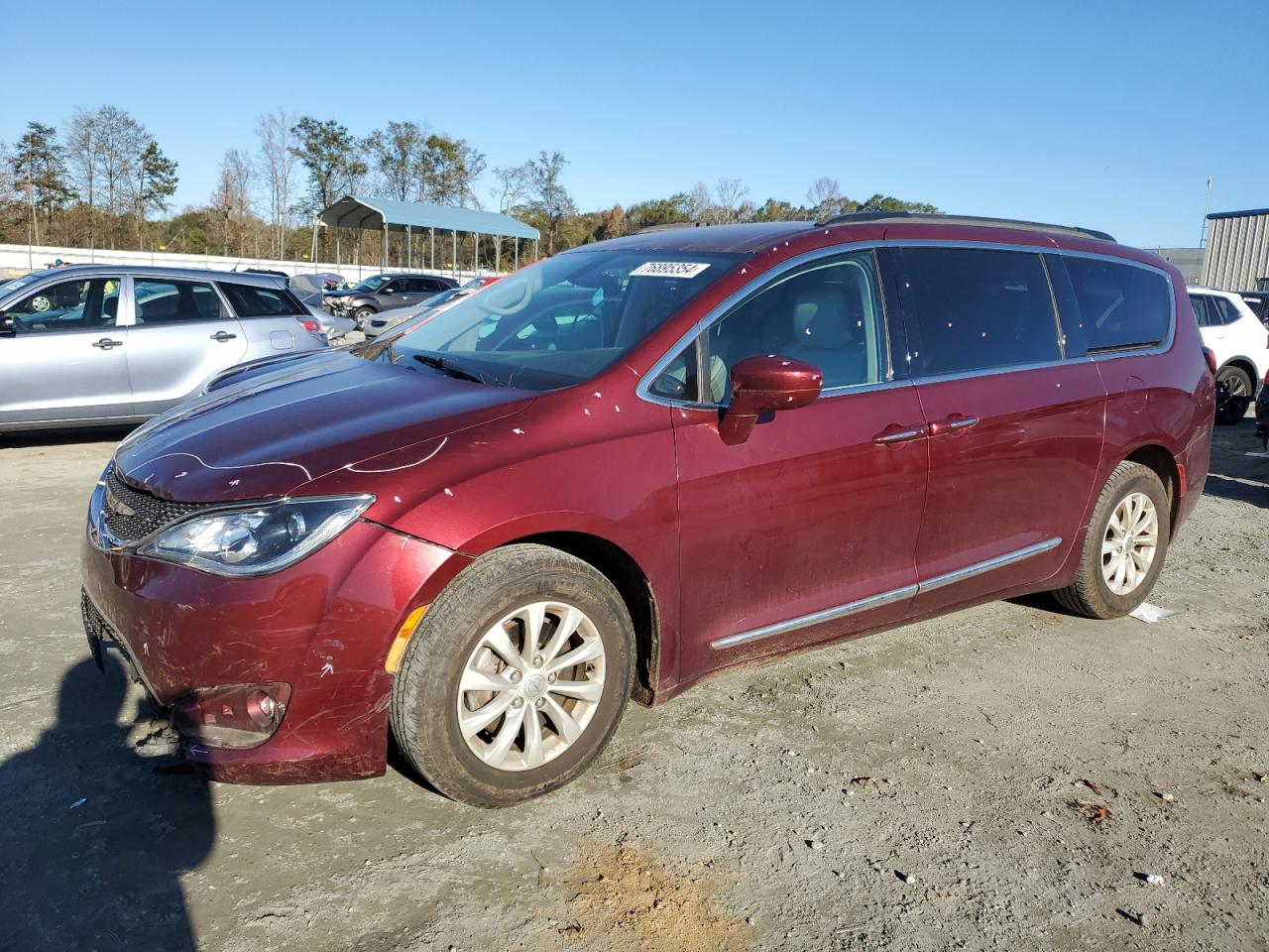 2017 Chrysler Pacifica Touring L for Sale in Spartanburg, SC - Front End