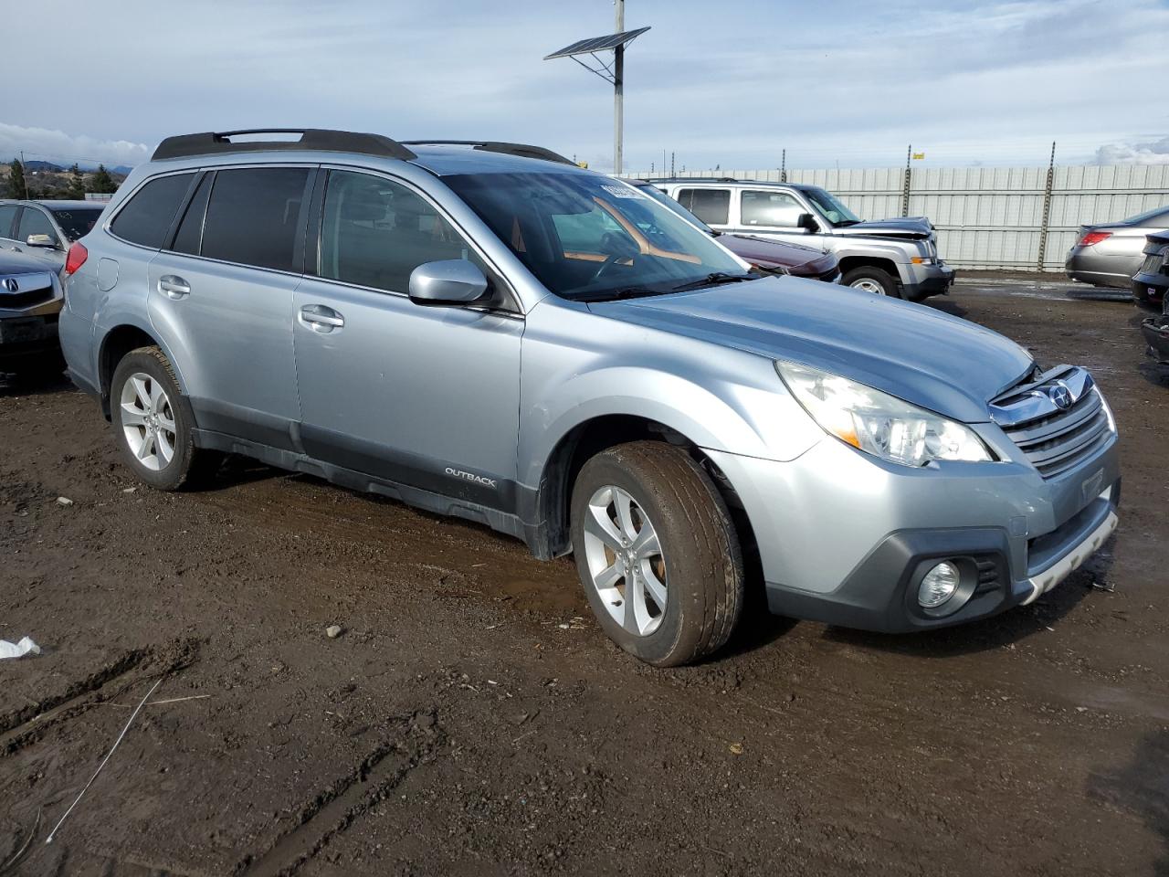 2013 Subaru Outback - Image 4