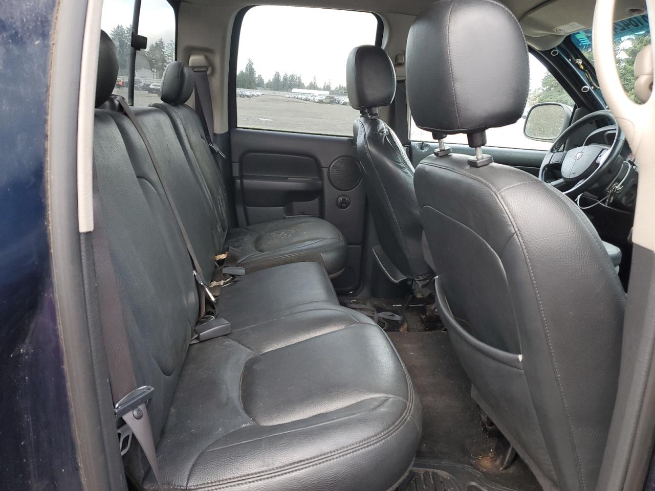 2004 Dodge RAM - Image 10
