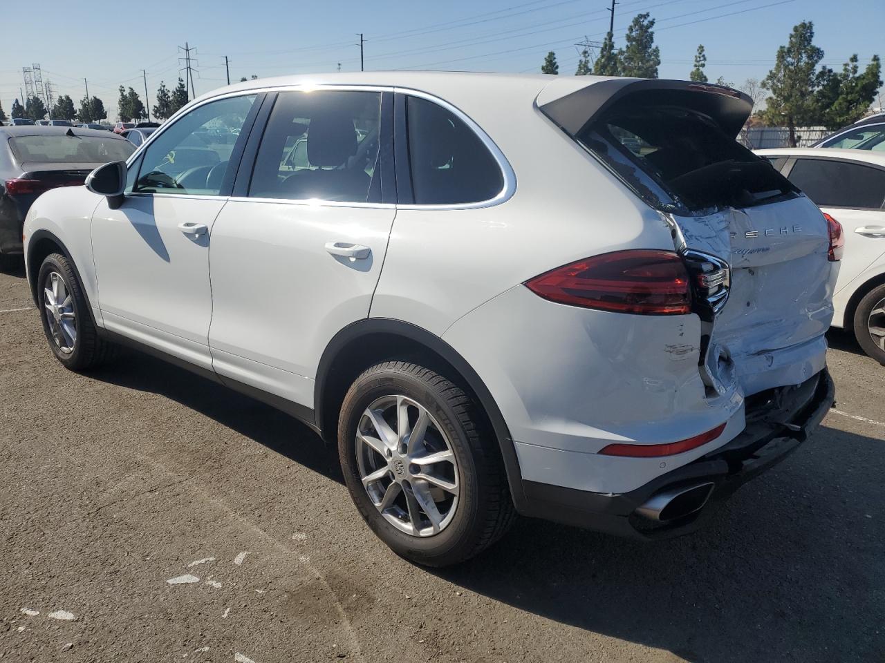 VIN WP1AA2A23GLA08159 2016 PORSCHE CAYENNE no.2