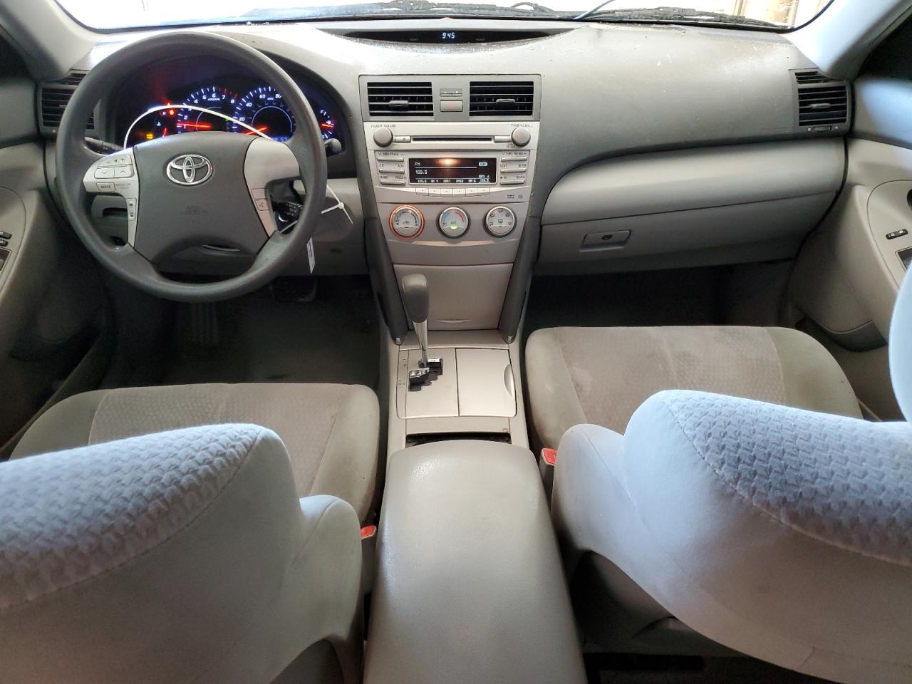 2010 Toyota Camry - Image 8