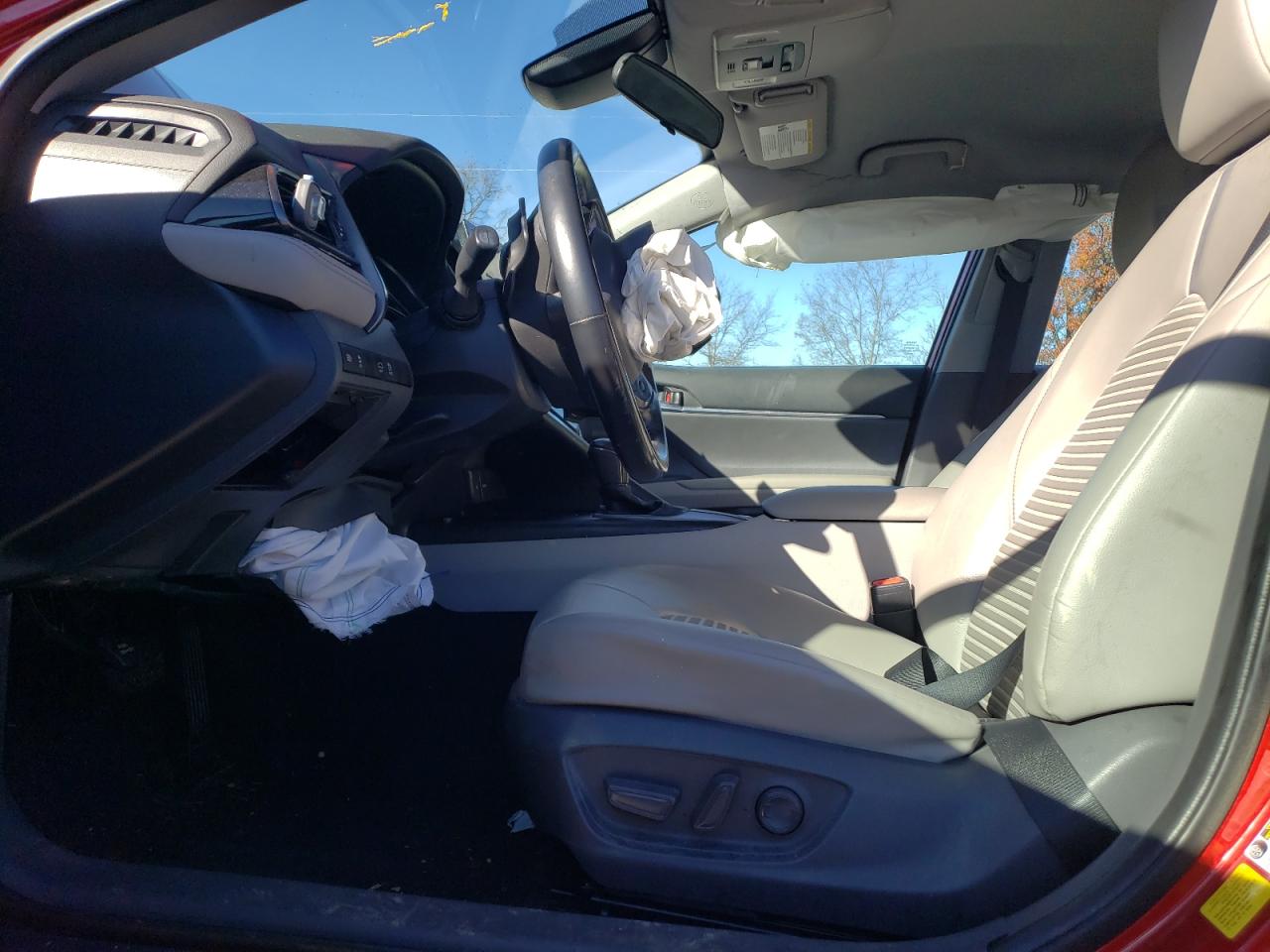 2021 Toyota Camry - Image 7