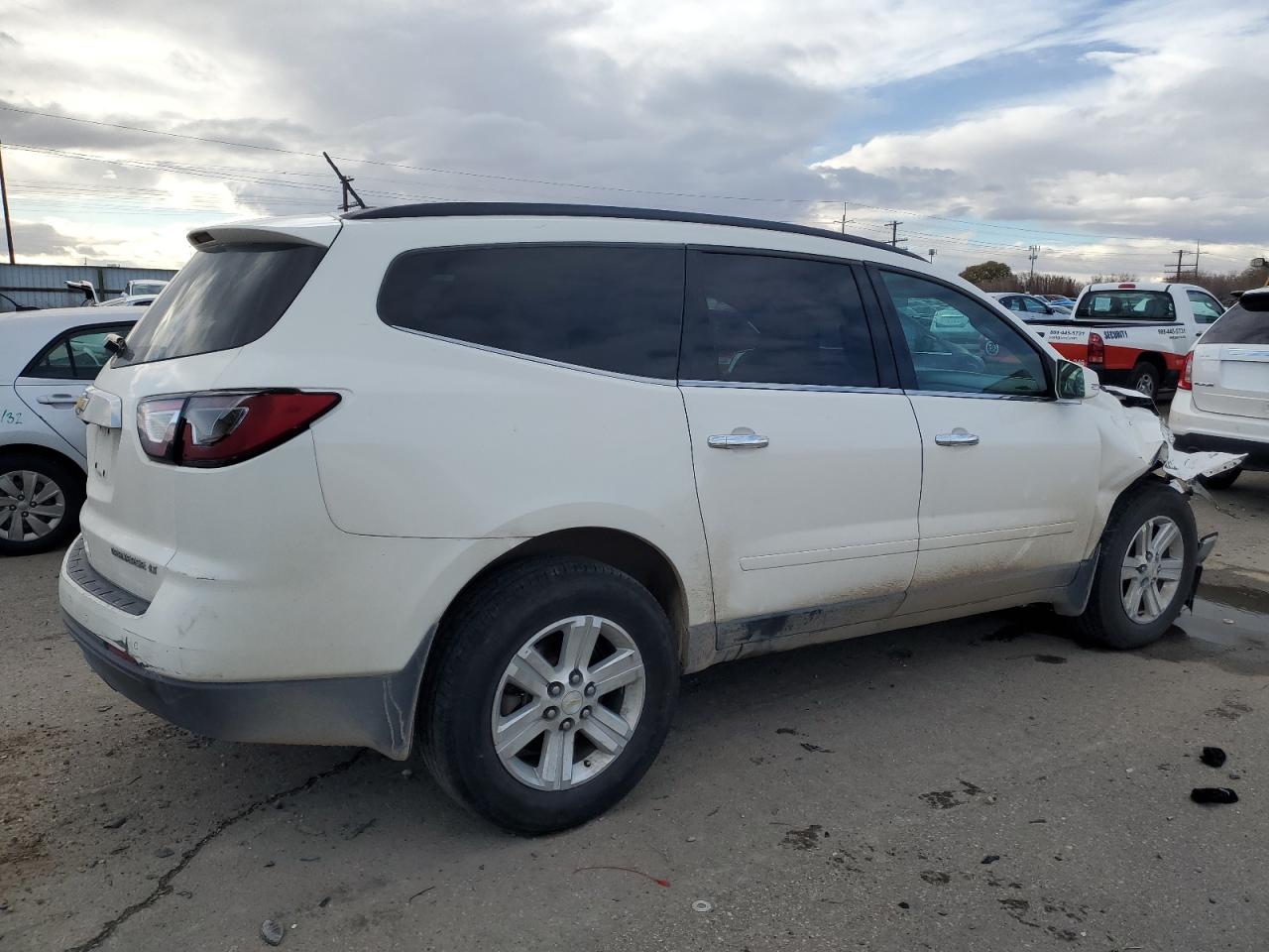 2013 Chevrolet Traverse - Image 3