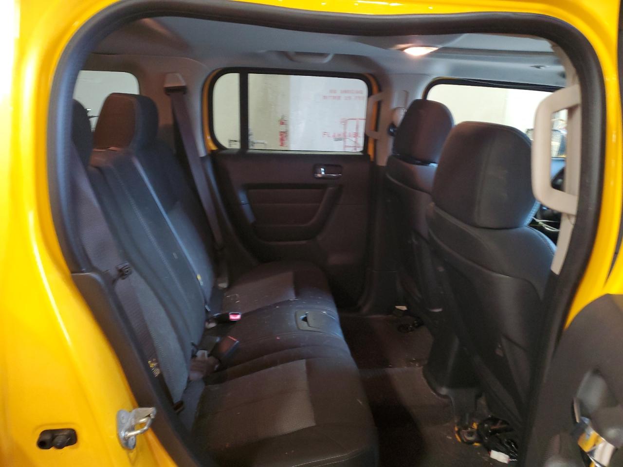 2006 Hummer H3 - Image 12