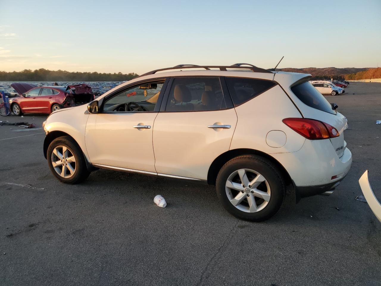 2010 Nissan Murano - Image 2