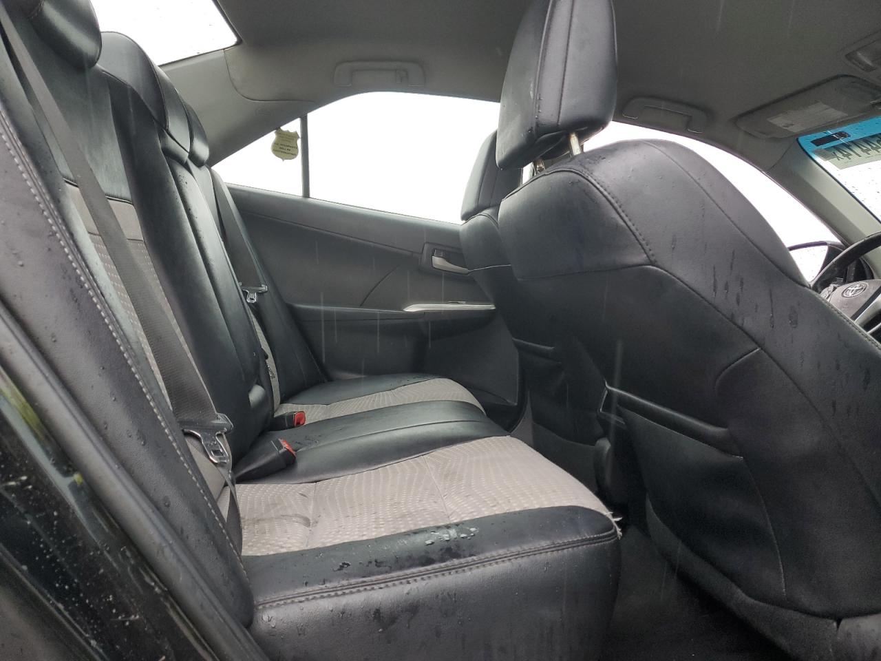 2013 Toyota Camry - Image 10