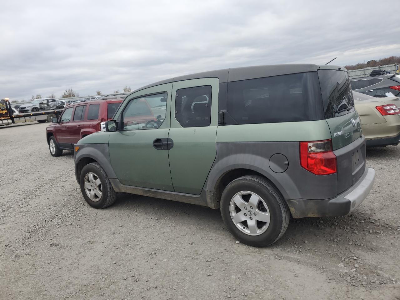 2003 Honda Element - Image 2