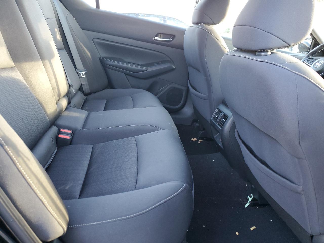 2019 Nissan Altima - Image 10