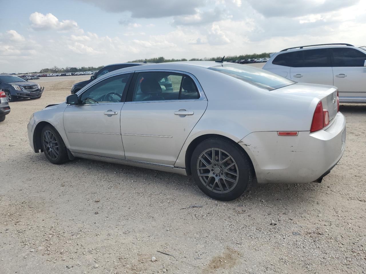2011 Chevrolet Malibu - Image 2