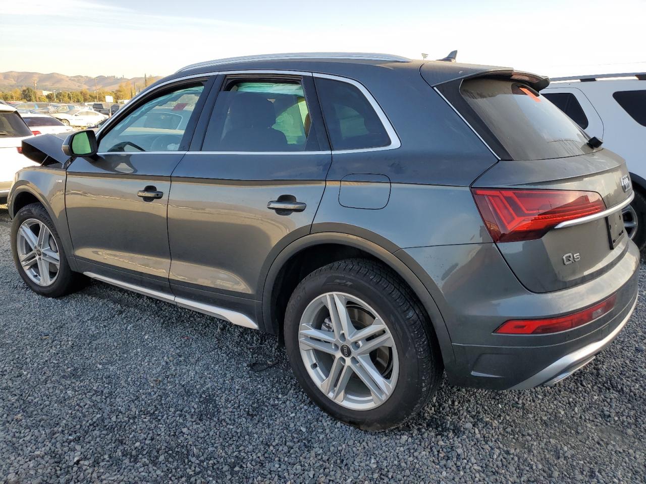 2024 Audi Q5 - Image 2
