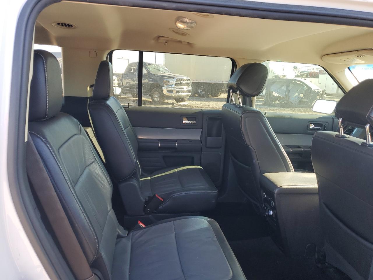 2013 Ford Flex - Image 12