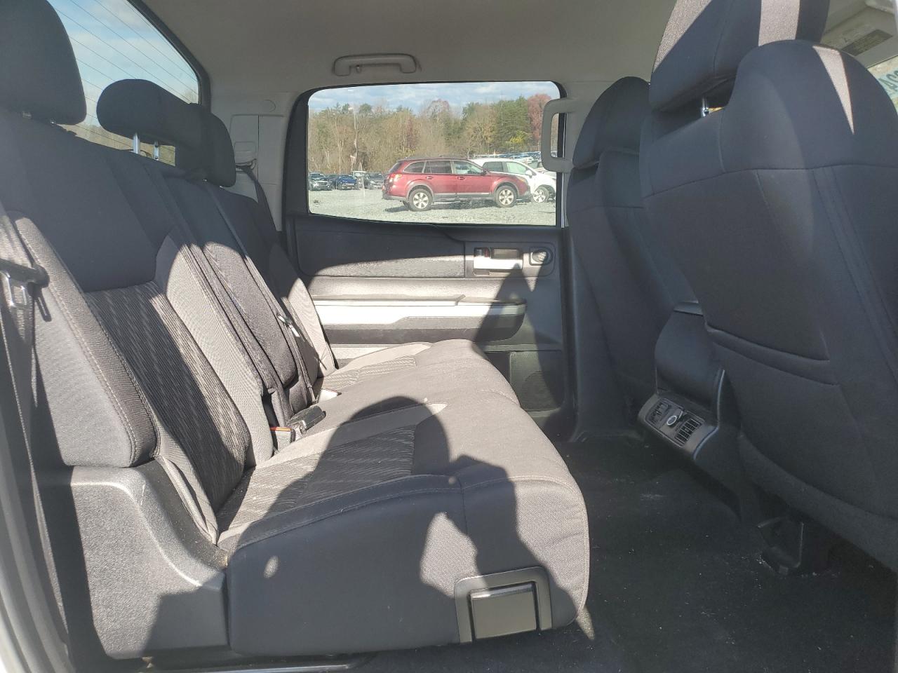 2021 Toyota Tundra - Image 11