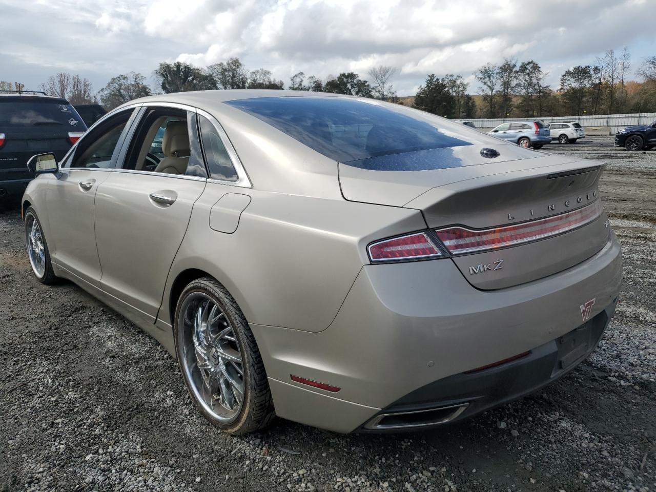 2015 Lincoln MKZ - Image 2
