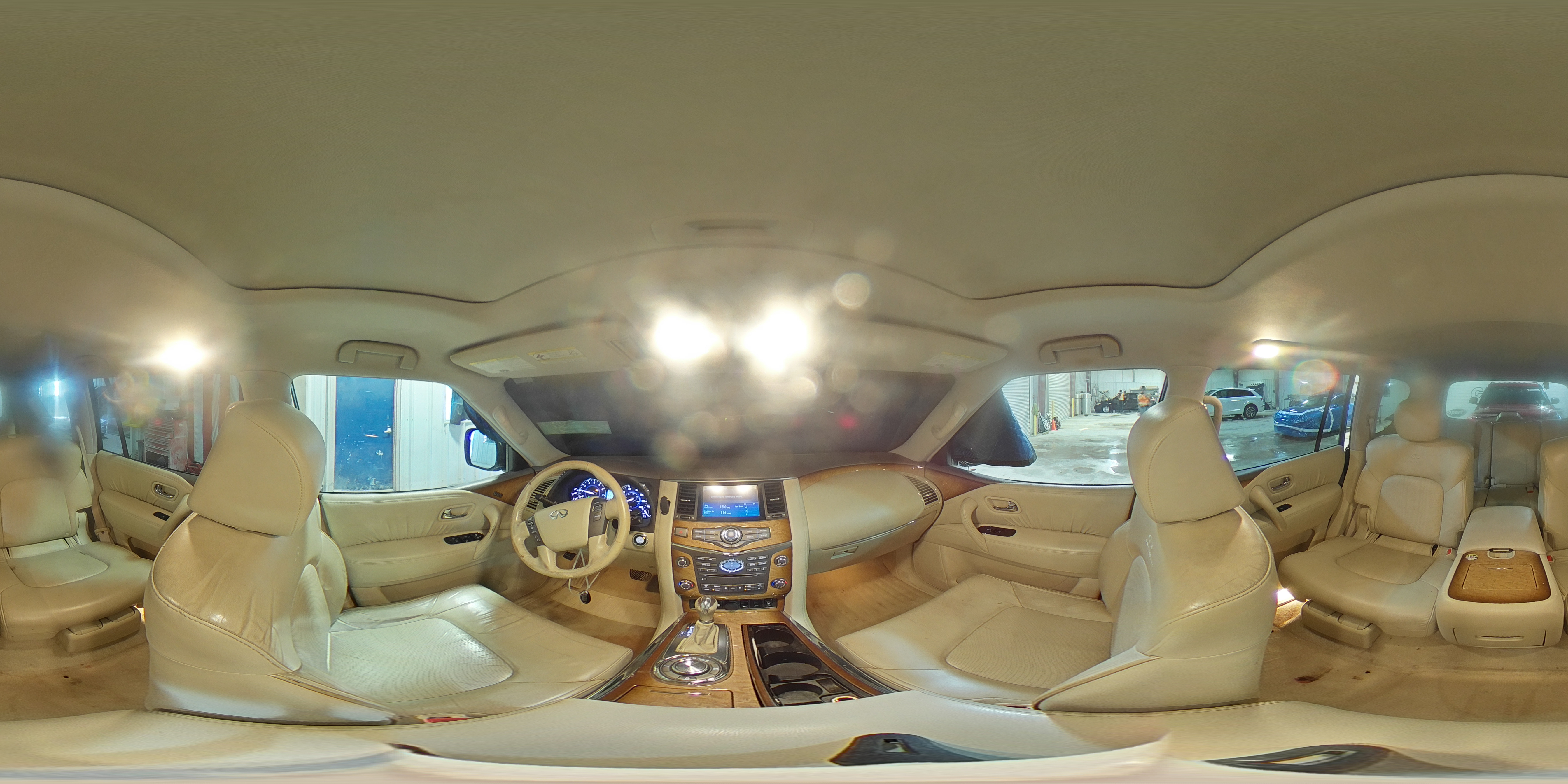 2012 Infiniti QX56 - Image 15