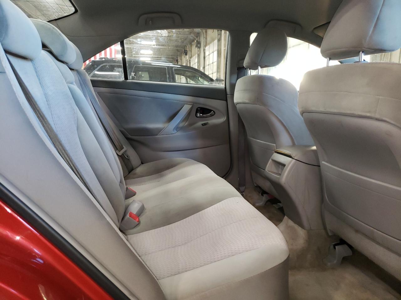 2011 Toyota Camry - Image 10