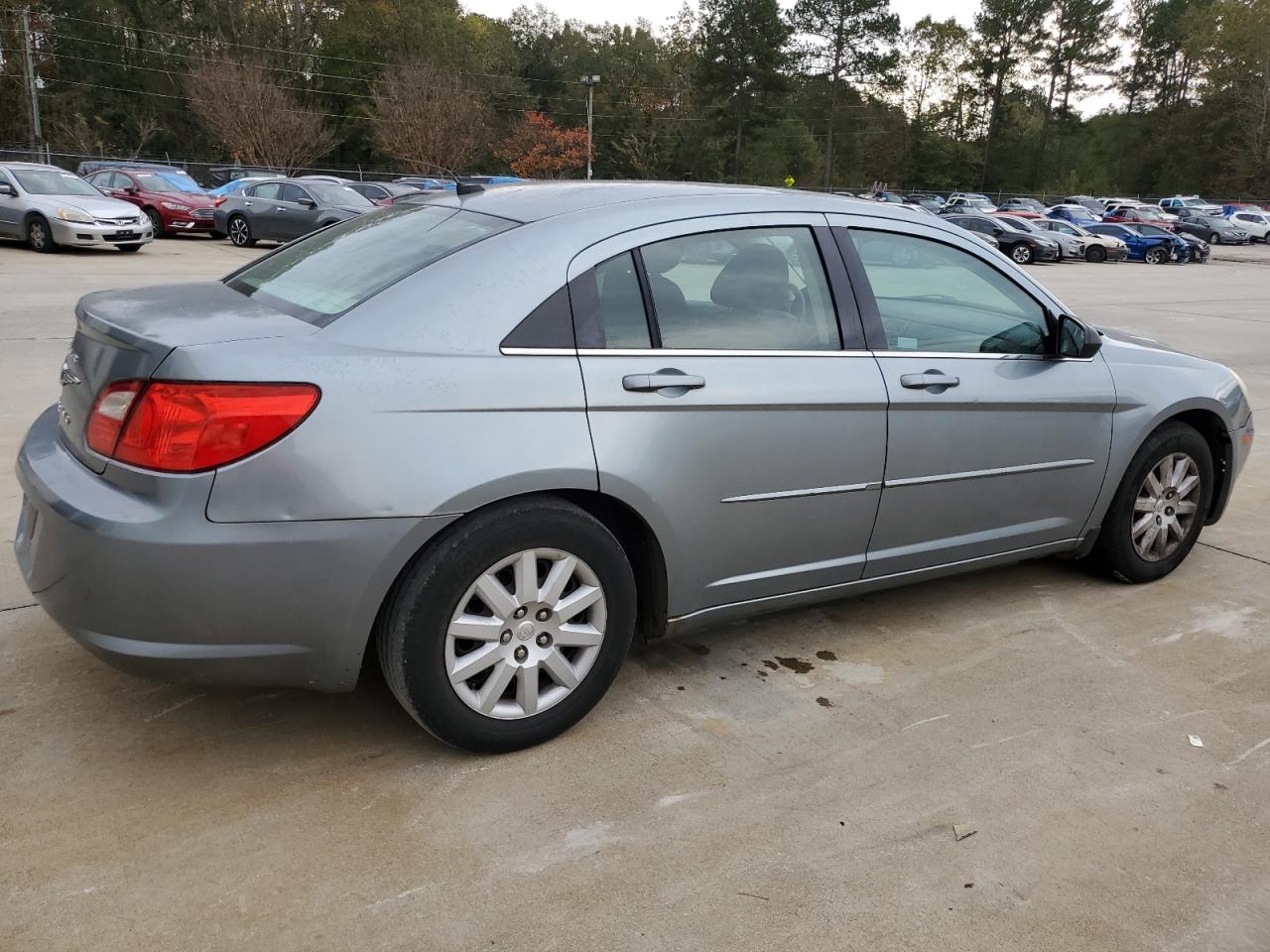 2009 Chrysler Sebring - Image 3
