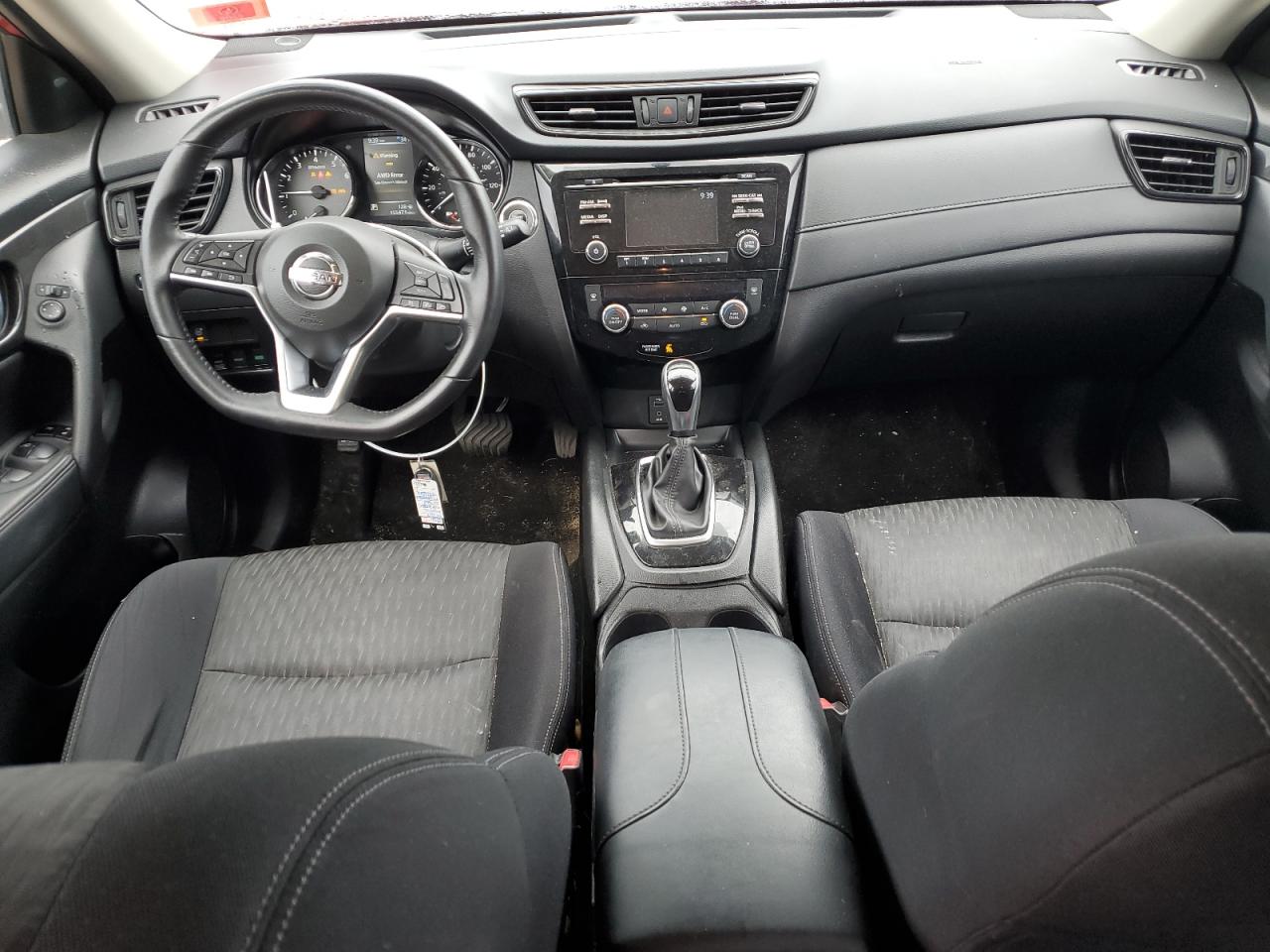 2017 Nissan Rogue - Image 8