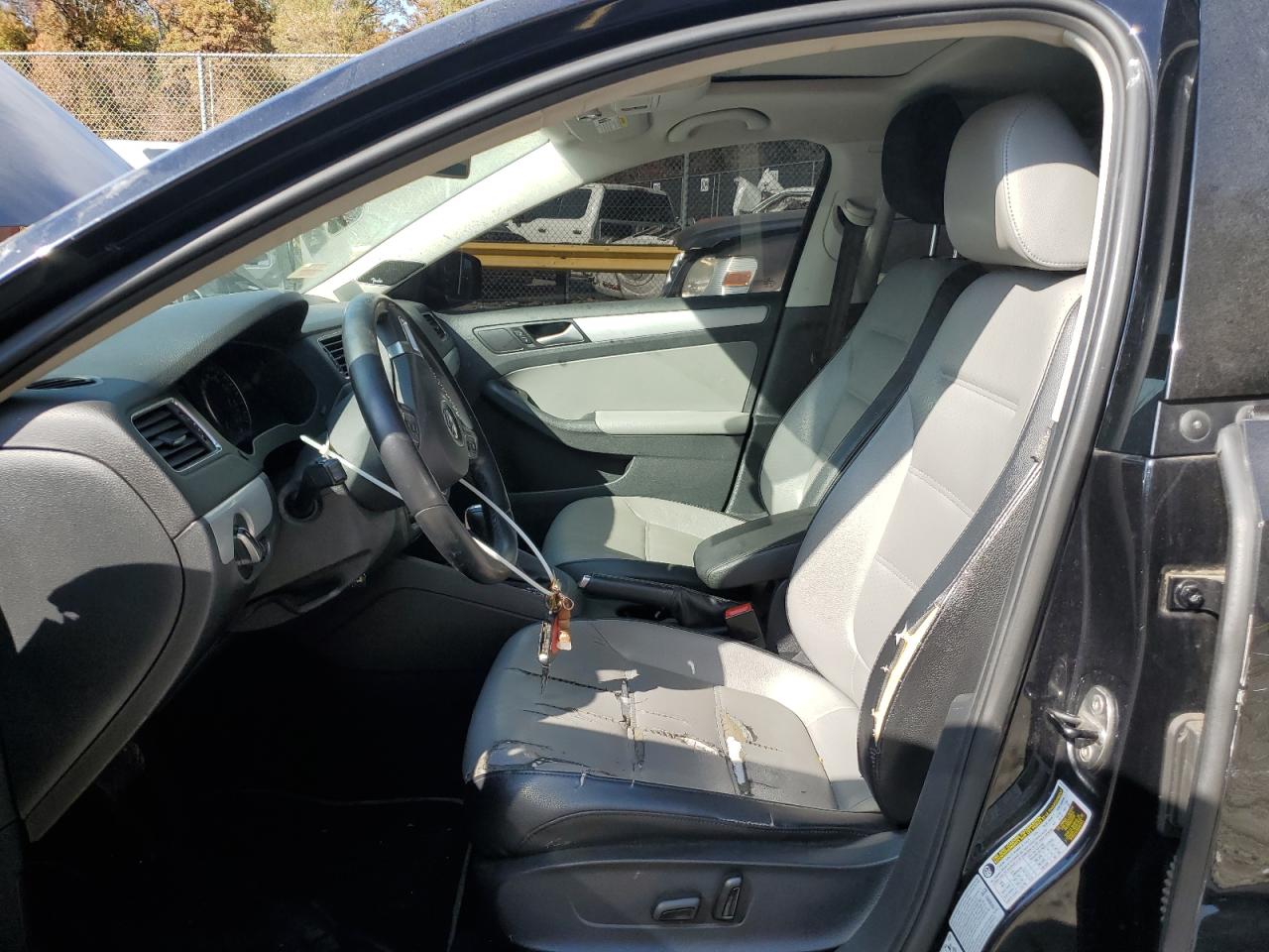 2014 Volkswagen Jetta - Image 7