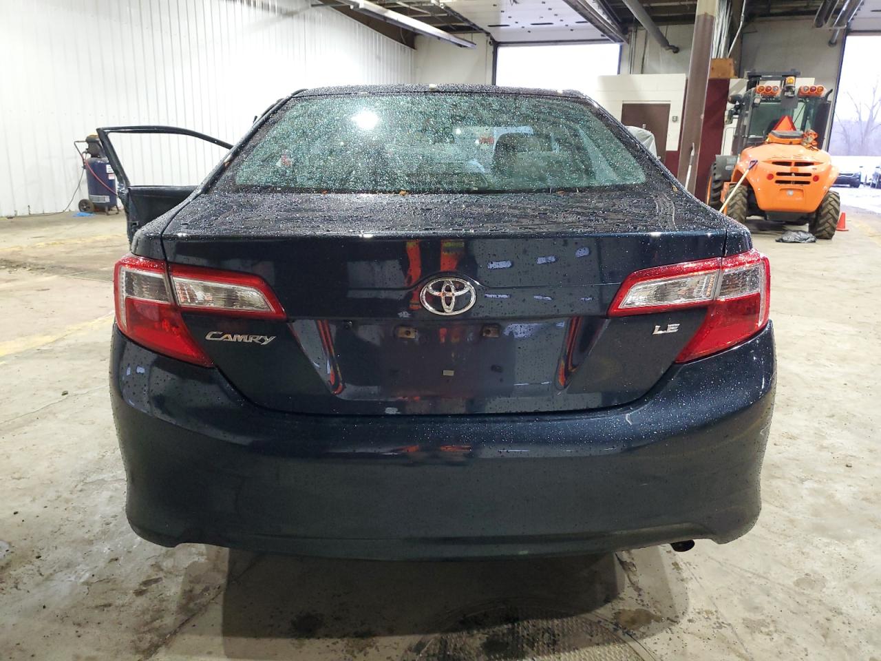 2014 Toyota Camry - Image 6