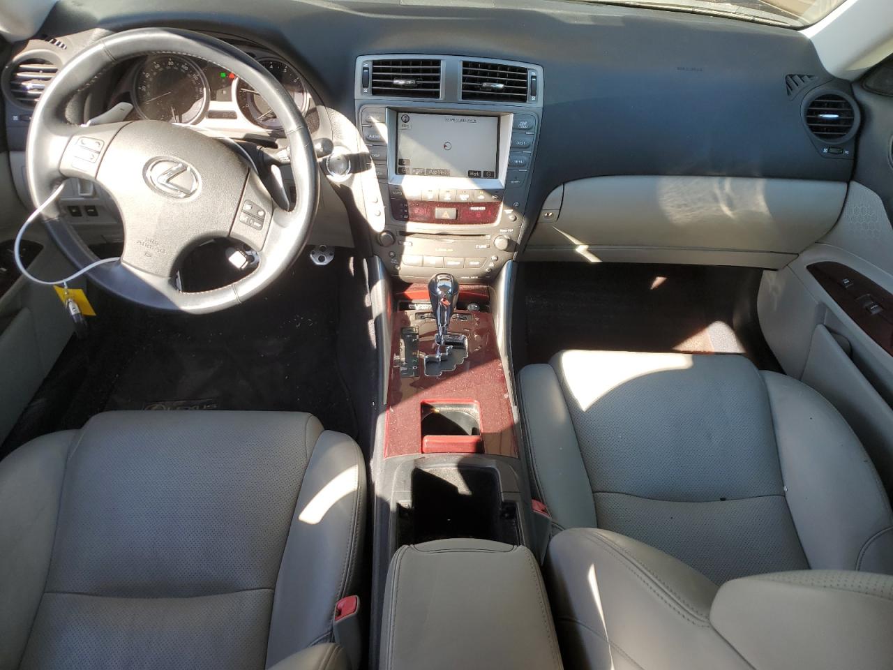 2008 Lexus IS - Image 8