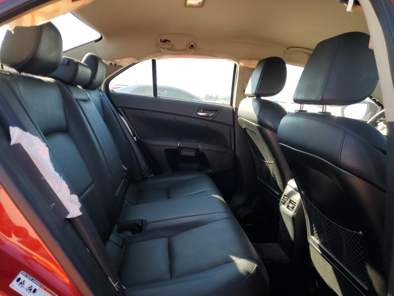 2012 Suzuki Kizashi - Image 11