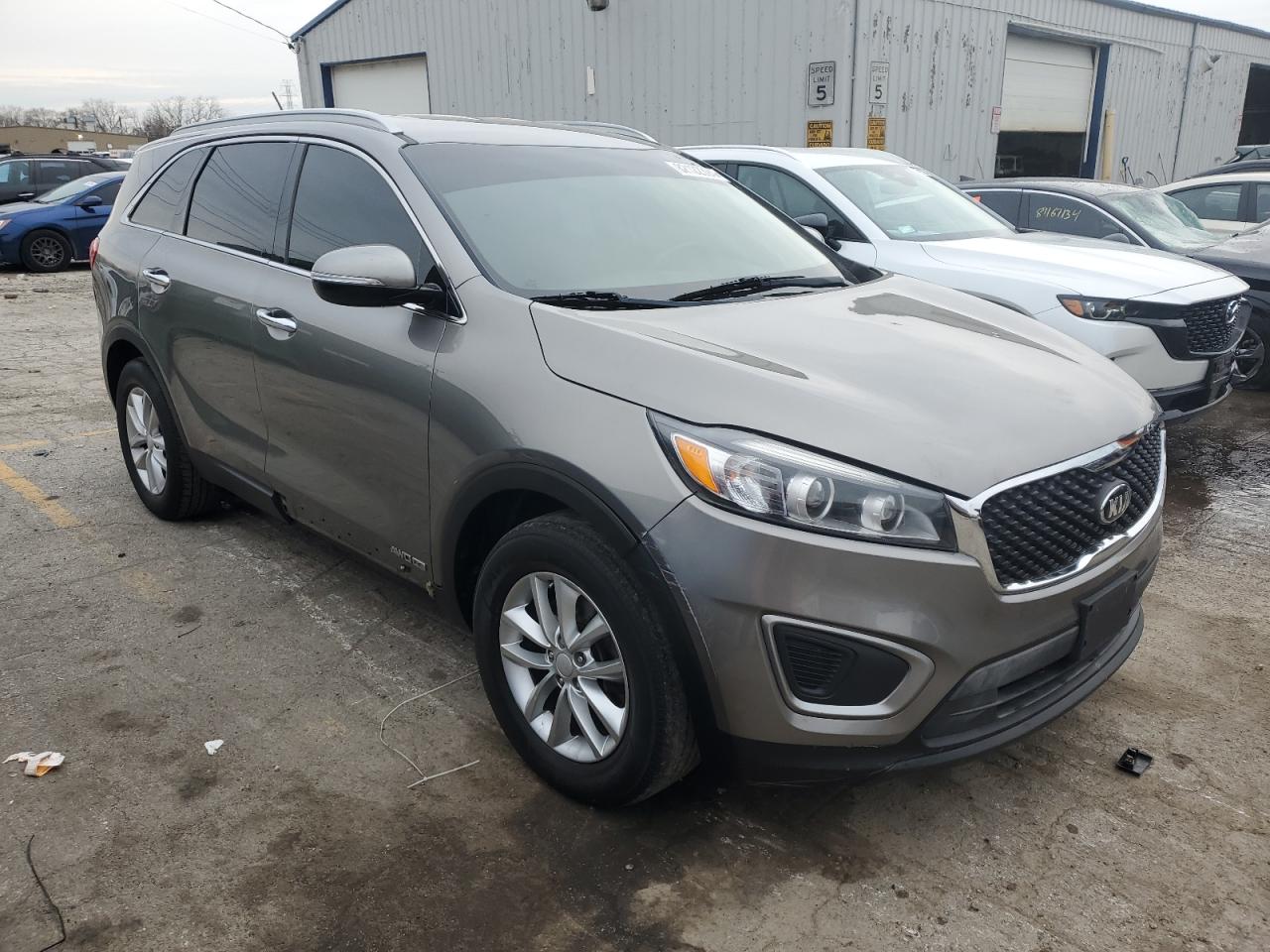 VIN 5XYPGDA5XJG399863 2018 KIA SORENTO no.4