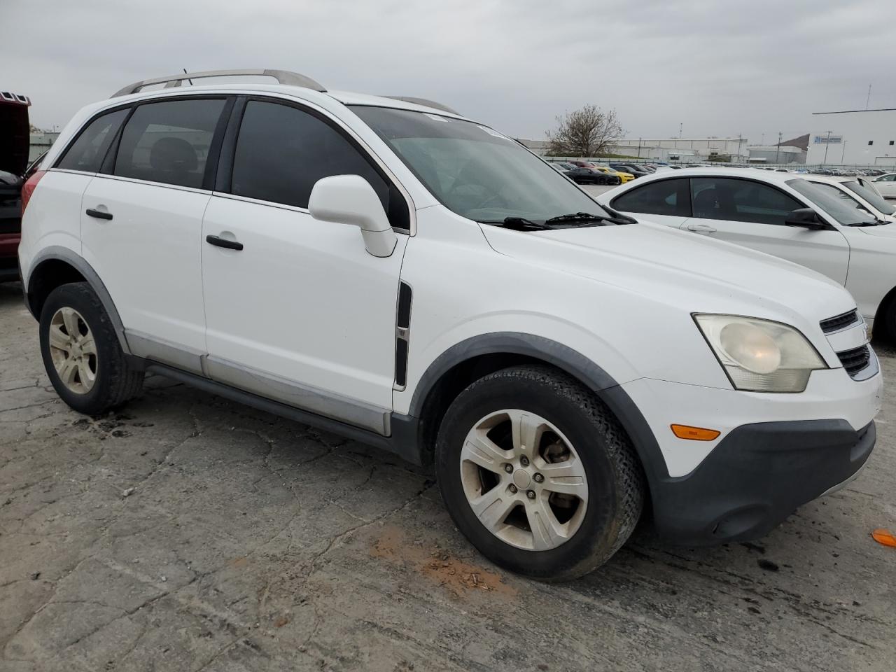 VIN 3GNAL2EK0ES549576 2014 CHEVROLET CAPTIVA no.4