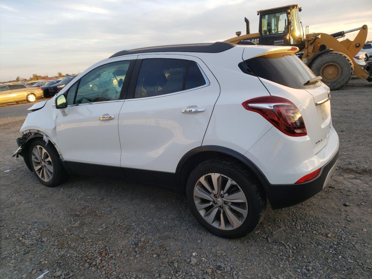 VIN KL4CJASB8JB507355 2018 BUICK ENCORE no.2